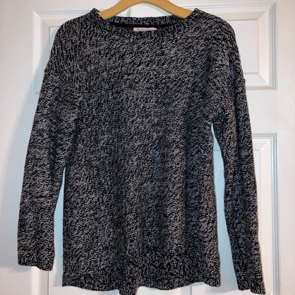 ✨🎉Host Pick🎉✨Gray Sweater - Picture 3 of 5